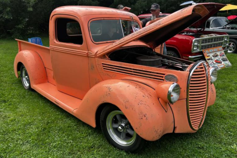 Parkersburg car show draws 150 vehicles, raises $7,100
