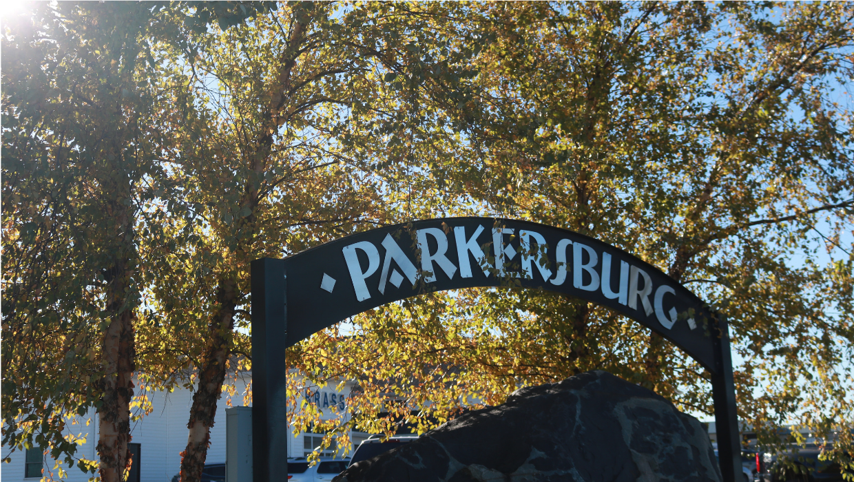 Photo of the Parkersburg Sign